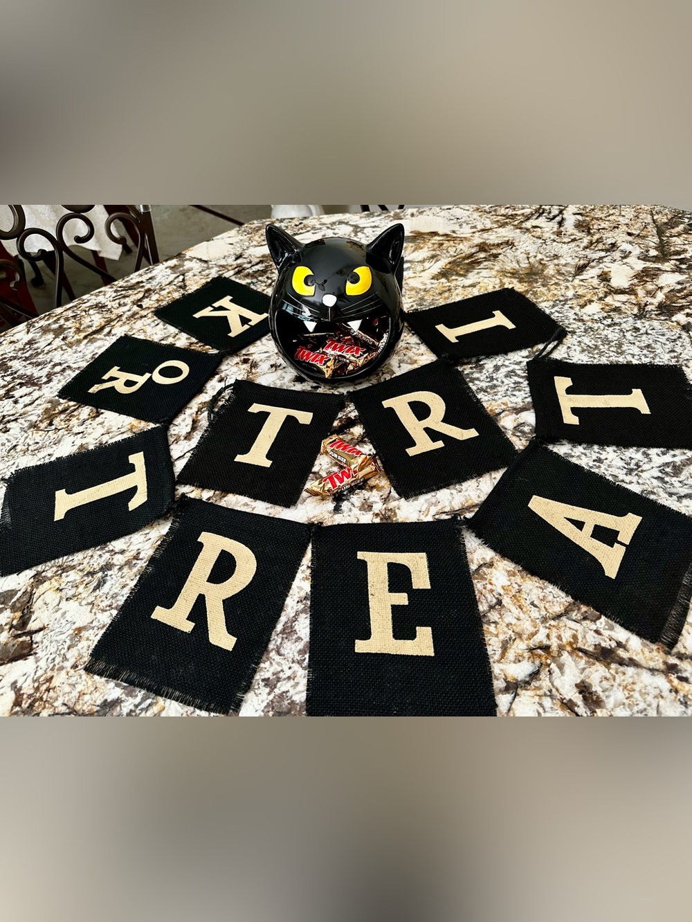 🖤 Black Cat Halloween Candy Dish with 'TRICK or TREAT’ Banner